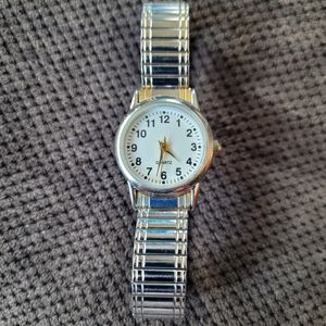 ⭐Quartz Watch⭐